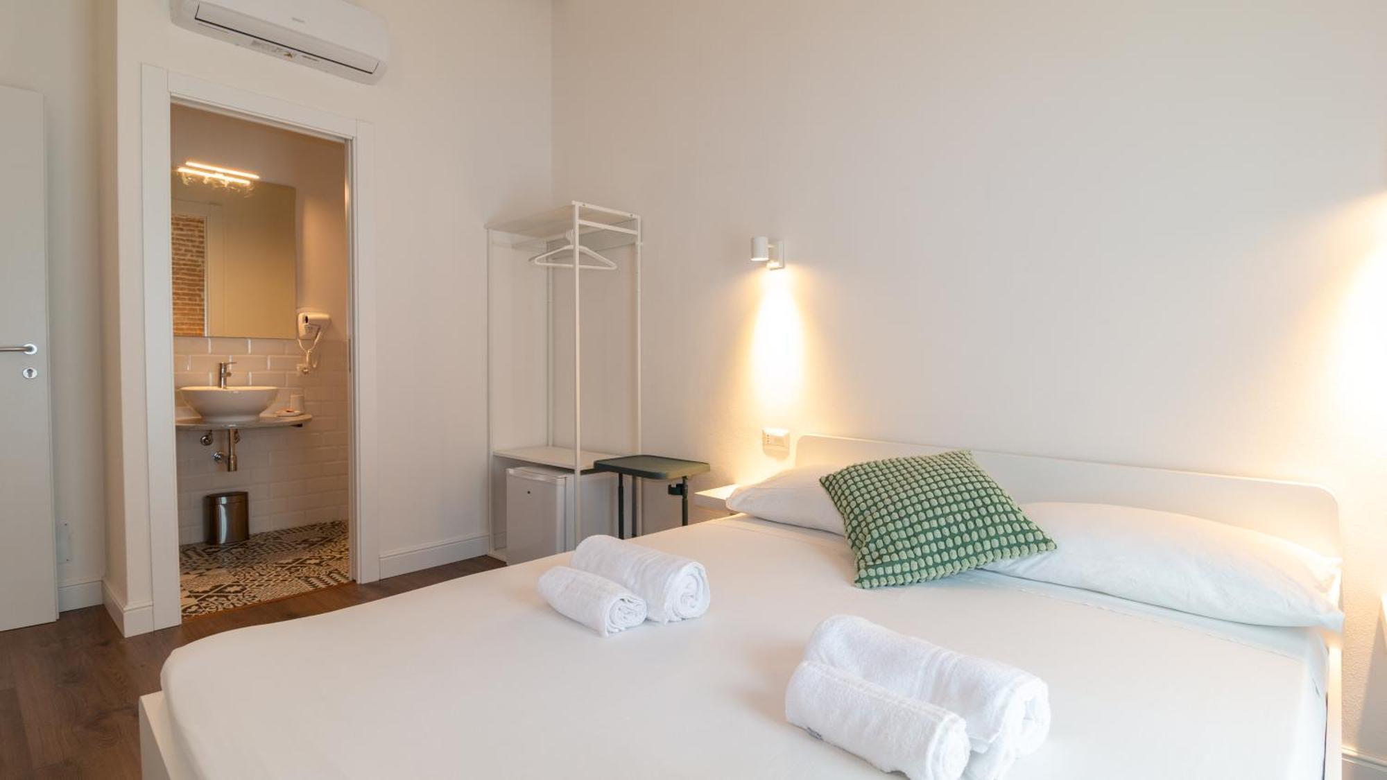 Ceramic Rooms Ористано Экстерьер фото